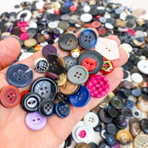 100-500 Mixed Buttons, Assorted Colors and Sizes, Craft Supplies