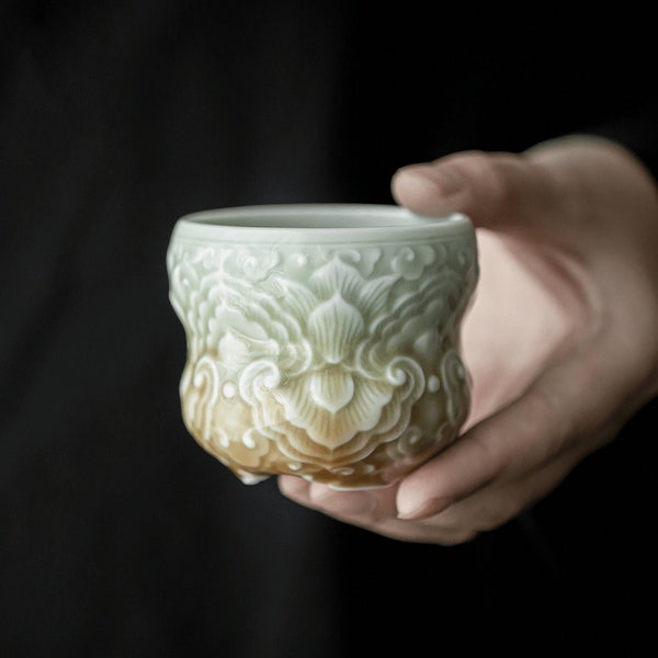 Gradient Lotus Tea Cup, Embossed Porcelain Chinese Tea Cup, Oriental Decorative Ceramic Pottery Teacup, Tea Ceremony