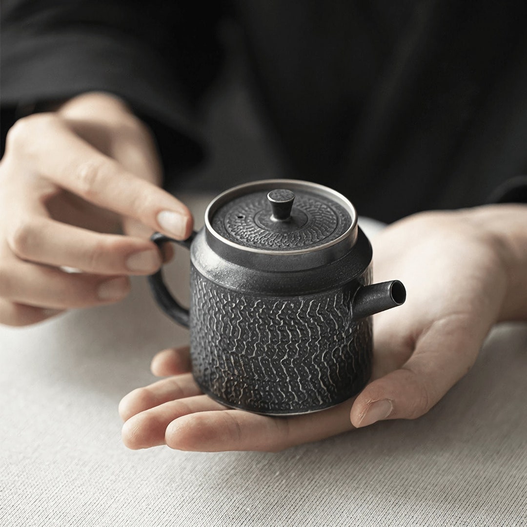 Rustic Ceramic Teapots With Strainer, Vintage Japanese Kettle, Small