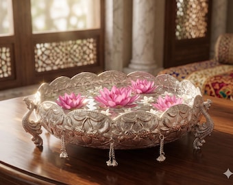 Urli de plata alemana - Cuenco para lámpara Diya con intrincados relieves florales y patas de pavo real. Decoración tradicional india para el hogar, centro de mesa, elemento esencial para la puja.