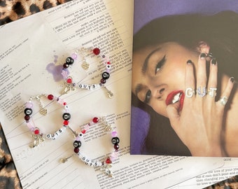 Pulsera inspirada en Olivia Rodrigo Guts