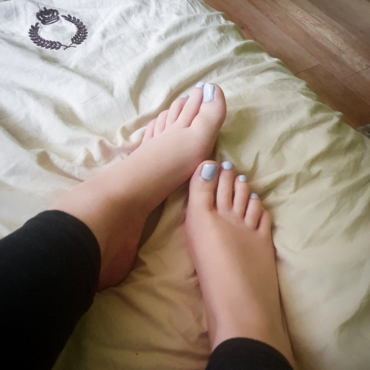 Black Feet Pics