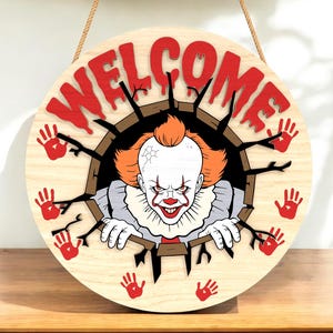 Placa de boas-vindas Pennywise SVG, arquivo de corte a laser para placa de porta de palhaço de Halloween, SVG de terror assustador para decoração Glowforge e Cricut