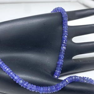 Ketting met tanzanietkralen | Natuurlijke paarse edelsteensieraden | Geboortesteen cadeau voor haar | Helende kristallen choker | Sieraden voor december