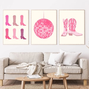 Pink Cowgirl Poster, Howdy Cowgirl Print, Pink Preppy Wall Art Set, Pink Western Print, Set of 3 Pink Gallery Wall, Pink Trendy Y2k Wall Set