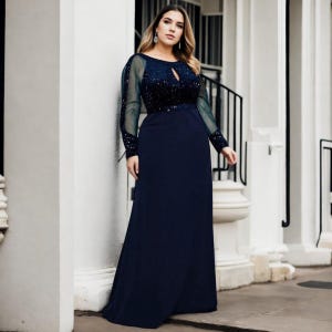 Aspen Plus Size Mother of the Bride Groom Navy Blue A Line Classy Modest Round Neck Occasion Prom Formal Evening Dress Long Sleeve Gown