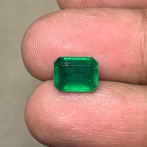 Genuine Emerald Green Gemstone For Engagement Rings Certified No Oil Emerald Top Rare Emerald Cut Emerald Jewelry Making Gift For Men 2.3ct