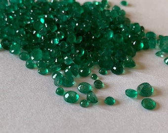 AAA Emerald Gemstone: Faceted Round Cut, Vivid Green (2-4 mm)