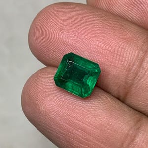 Zambian Emerald, 3ct Octagon Cut, Deep Green Gemstone