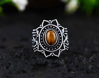 Zierlicher Tigerauge Silberring mit Ovalem Stein