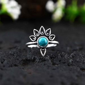 Turquoise Eternity Ring, Crown Turquoise Ring, Dainty Ring, Turquoise Jewelry, Dainty Ring, Stacking Ring, Everyday Ring, Gift for Her