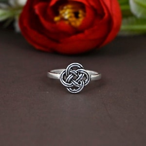 Celtic Band Ring, Eternity Celtic Knot Ring, Sterling Silver Celtic Ring, Wedding Band, Celtic Ring, Irish Ring, Dainty Celtic Knot Ring