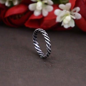 Sterling Silver Twist Ring, Simple Thin Twisted Rope Band, Minimalist Jewelry