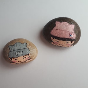 beanie kitten yoongi painted pocket pebble | BTS Suga