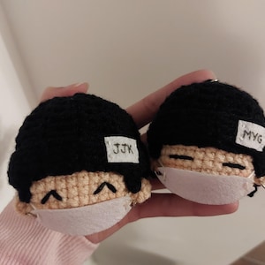 Llaveros y dijes para bolsos de BTS de Yoongi, Suga y Jungkook (hechos a pedido)