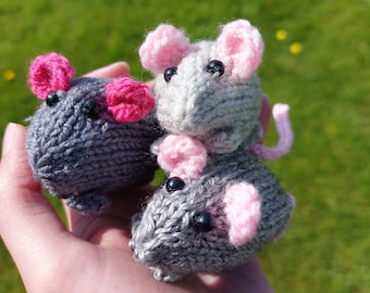Knitted Mouse Rat Plush, Pocket Mouse
