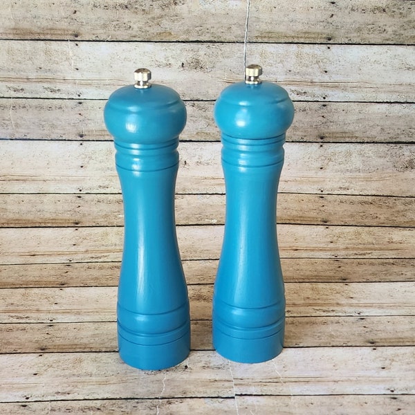 Teal blue  8" tall, saltshaker and pepper mill shaker grinder set of 2