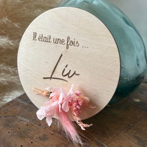Carte bienvenue bébé/ carte naissance/ il était une fois/ maternité/ bois / fleurs séchées image 5