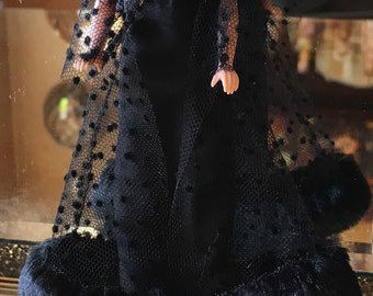Dawn Pippa muñeca LE traje estrella negra