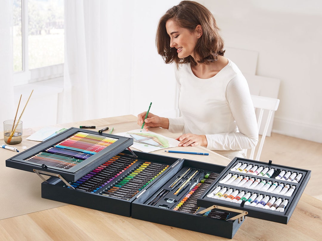 CINDEYCONKLIN 絵画2点セット Amazon.com: Caliart Art Supplies, 153-Pack Deluxe Wooden Art