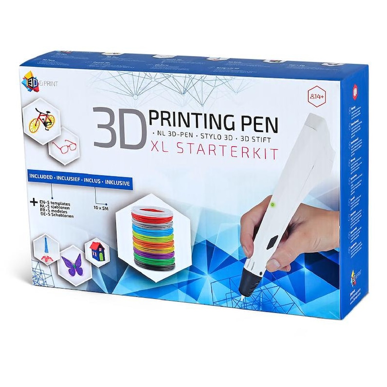 Pu&ograve; includere: Un kit di avviamento per penna per stampa 3D bianca con la scritta "3D PRINTING PEN XL STARTERKIT". La scatola include una variet&agrave; di filamenti colorati, modelli ed &egrave; adatta a partire dagli 8 anni. Il kit include 10 bobine di filamento da 5 metri.
