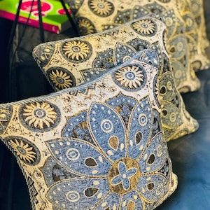 Elegant top cushion covers