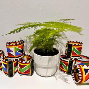 Africa curf beaded bracelet/Masai Kenya bead bracelet/ handmade beaded wristband / African wristband