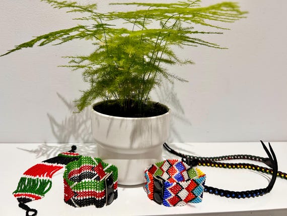Masai Handmade Clip on Bracelet/beaded Handmade Beaded Wristband