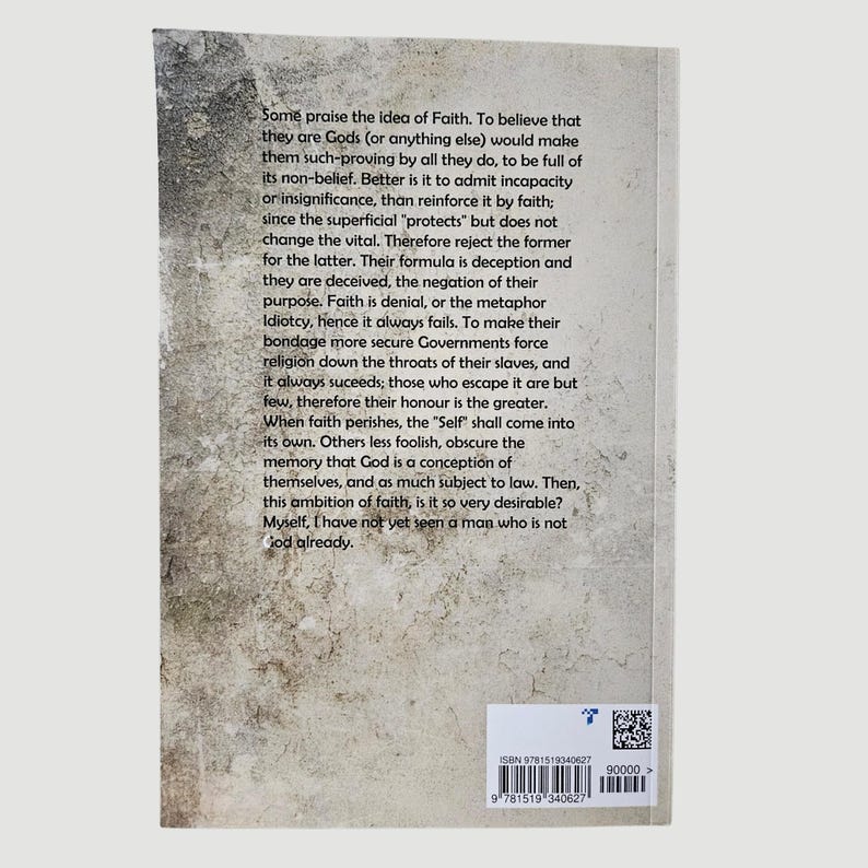 K&ouml;nnte beinhalten: Buchr&uuml;ckseite mit strukturiertem, cremefarbenem Hintergrund. Schwarzer Text behandelt Glauben, &Uuml;berzeugungen und Gott. ISBN und Barcode unten. Philosophisches Thema.