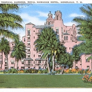 Royal Hawaiian Hotel, Honolulu - Vintage Image, Postcard