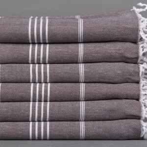 Gesticktes Strandtuch, Brautjungfer Geschenke, braunes Handtuch, gestreiftes Handtuch, 40x71 Zoll personalisiertes Strandtuch Erwachsene, warmes Handtuch,