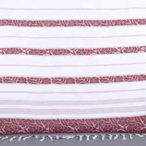 Regalo da damigella d'onore personalizzato, 40x71 pollici asciugamano di cotone bordeaux, telo da bagno, regali per lui, asciugamano design margherita, bomboniere damigella d'onore,