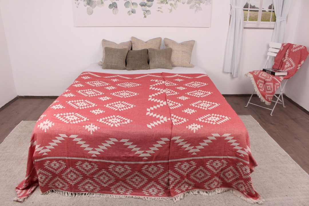 Picnic Blanket, Beach Blanket, Red Throw, Kilim Patterned Throw, 56x83