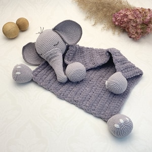 Crochet pattern adorable Elephant comforter blanket, English US Terms & Swedish, Söt SnutteElefant