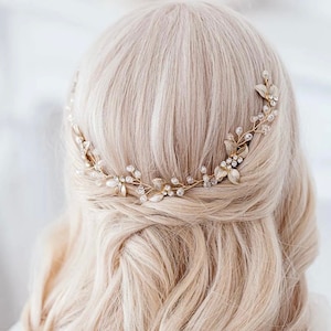 Pearl Leaf Comb Bridal Headband Tiara Bridal Flower Vine for Women Bridal Hair Bridesmaid Hairpiece Delicate Fall Winter Hairpiece image 1