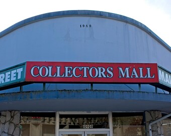 Collectors Mall building