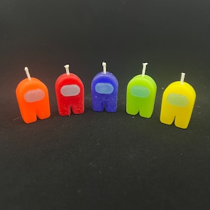 Among Us Astronaut Birthday Candles Set of 5 - Small version