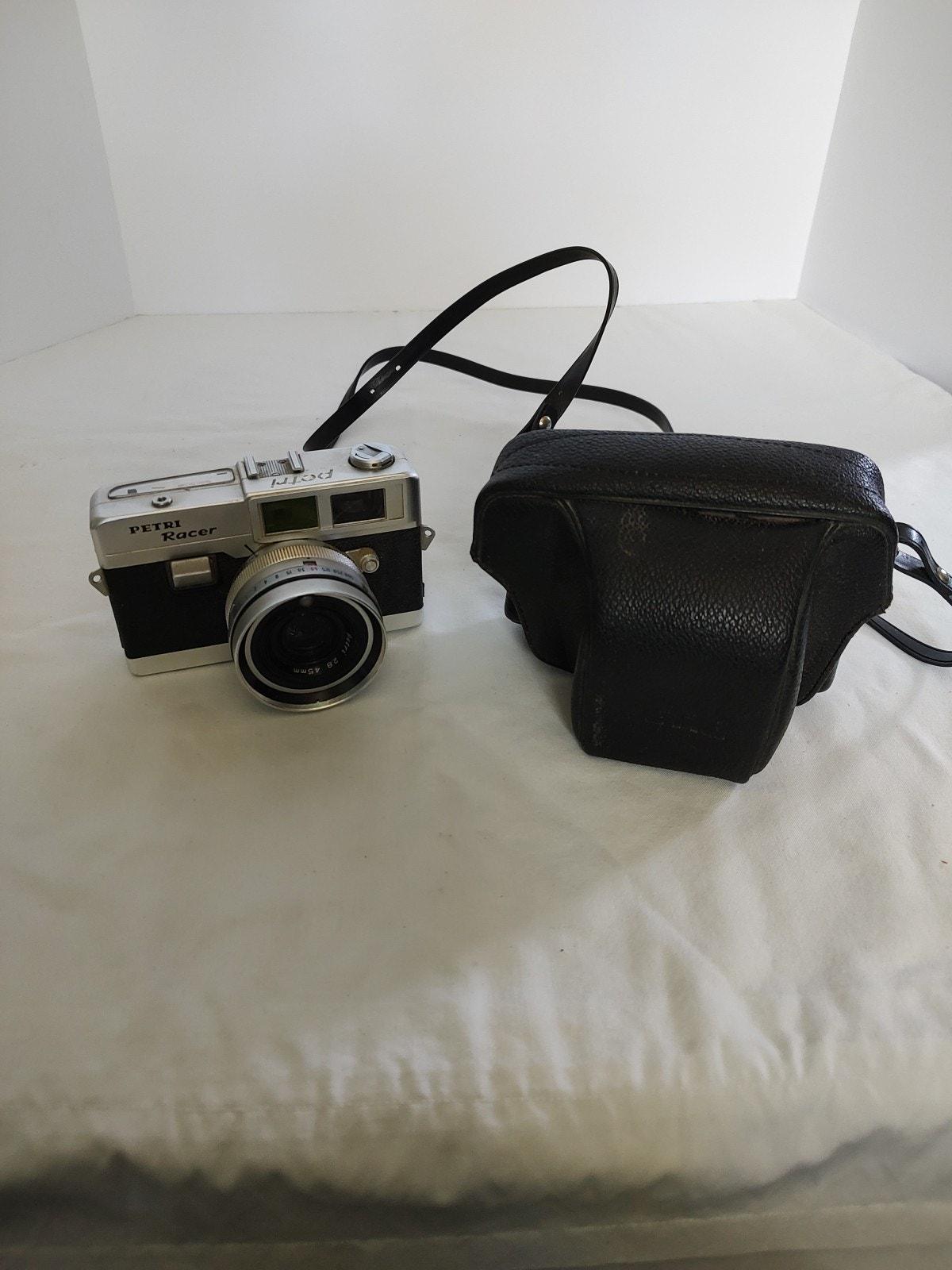 Vintage Petri Camera - Etsy