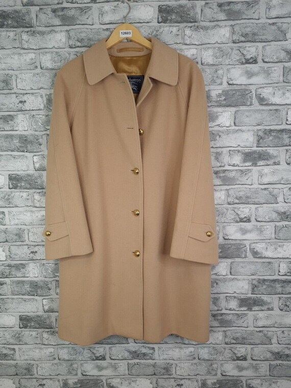 Vintage burberry camel coat new arrivals