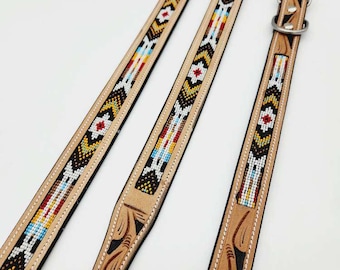 Coleira de couro para cães - Vermelho Navajo - Coleira com miçangas - Coleira artesanal estilo western em couro - Couro integral premium, durável e elegante.
