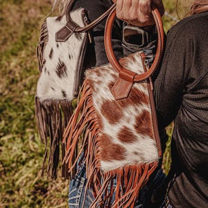 cowhide sling bags hand bag western purse western handbag hair on cowhide fanny pack (2)