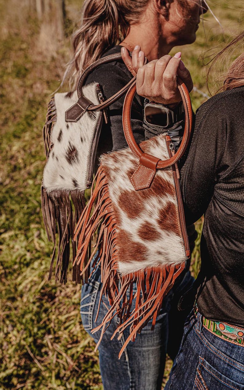 cowhide sling bags hand bag western purse western handbag hair on cowhide fanny pack (2)