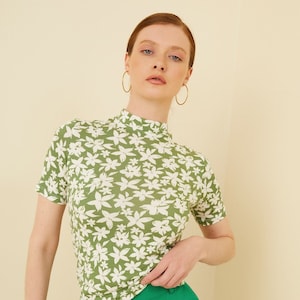 Green & White  Floral Print Casual Blouse, Mock Neck Casual Blouse, Cotton Cute Top, Summer Blouse, Print Women Clothing, Modern Top