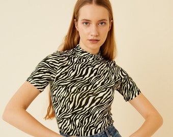 Zebra Design Print Casual Blouse, Black And White Top With Green Effect, Half Turtleneck Top, Short Sleeve Zebra Blouse, Cotton Zebra Top