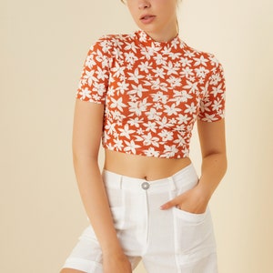 Cinnamon White Floral Short Sleeve Crop Top, Cotton Crop Top, Cute Crop Tops, Crop Tops for Women, Casual Top, Summer Blouse, Print Blouse image 5