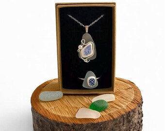 Colgante de cristal marino Jellie: joyería artesanal de cristal de playa escocés