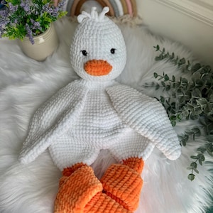 Handmade Crochet Goose Lovey: Plush Duck Baby Comforter