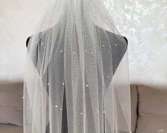 Velo de novia brillante con perlas dispersas: velo de novia color marfil, hecho a mano, con longitud hasta la punta del dedo y peineta.
