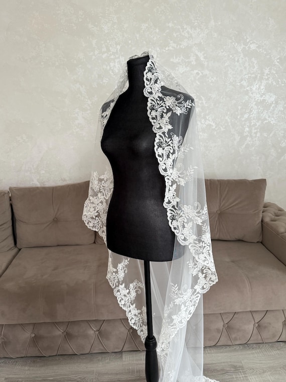 Mantilla embroidered lace wedding veil, Spanish lace veil, Cathedral long bridal veil,  Romantic Waltz Length Veil,