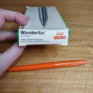 Rotulador Faber Castell Wonderiter naranja 12, plástico sólido, punta fina, vintage, años 80 y 90 imagen 2